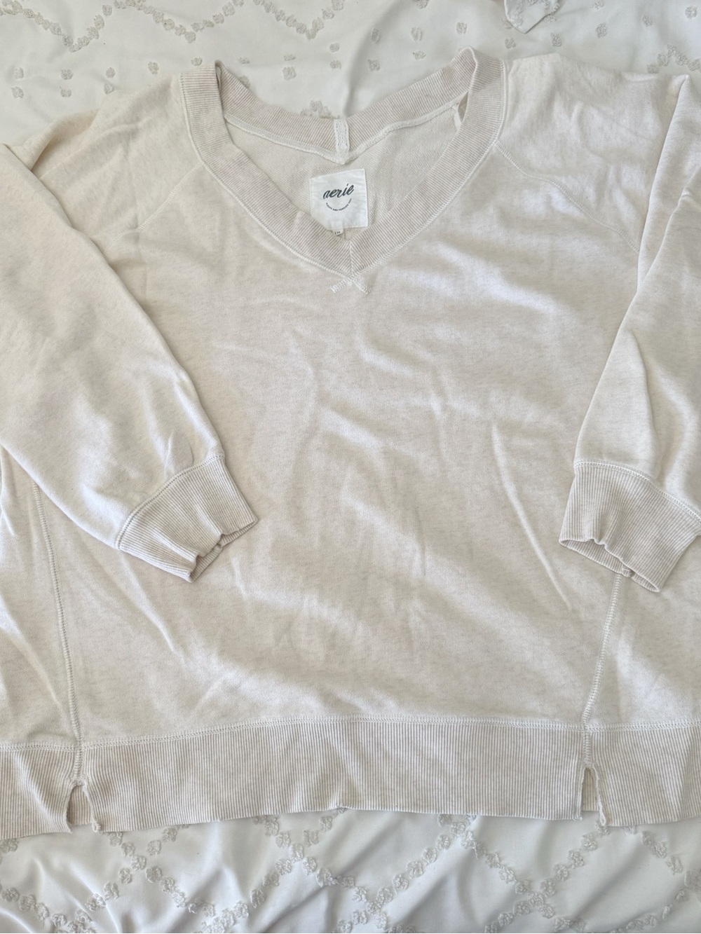 aerie Cream V-Neck Pullover Sweater